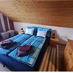 In 54840 Lägenhet Balatonszarszo