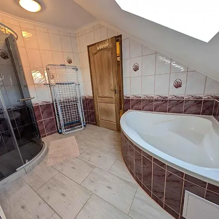 In 54840 Балатонсарсо