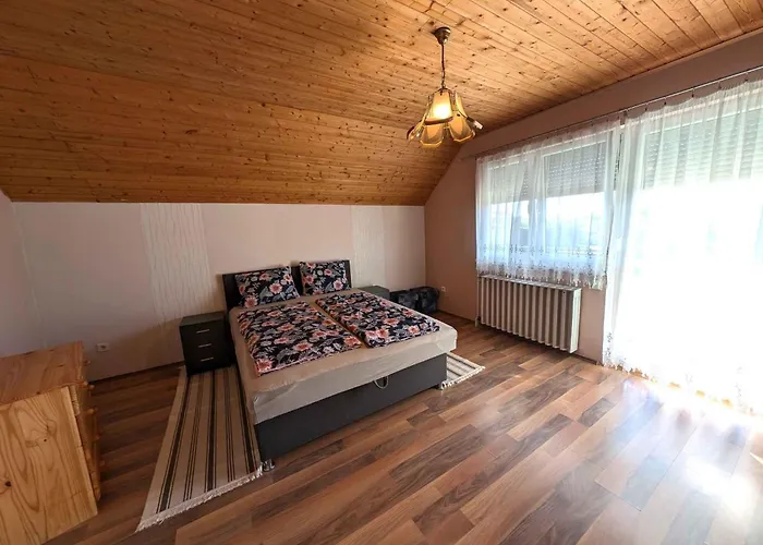 Lägenhet In 54840 Balatonszarszo