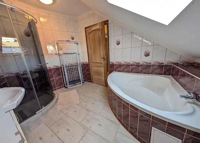 In 54840 Balatonszarszo